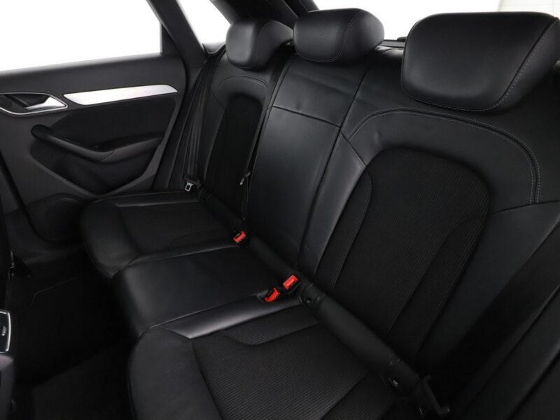 Audi Q3 4x4 S-Tronic S-Line, skóra/alcantara xenon grzane fotele I (2011-2018)