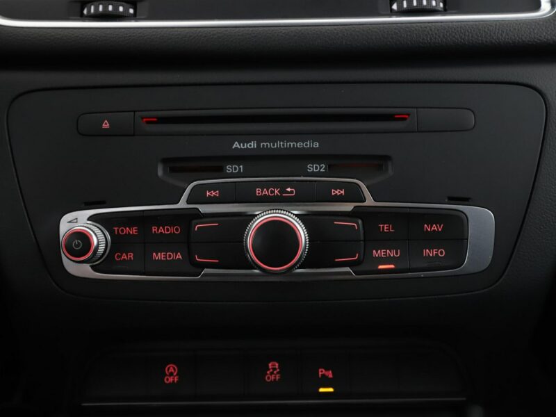 Audi Q3 4x4 S-Tronic S-Line, skóra/alcantara xenon grzane fotele I (2011-2018)