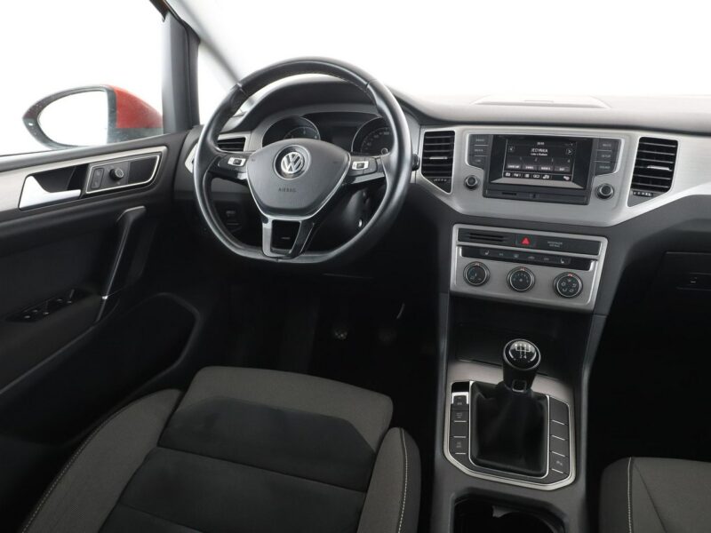 Volkswagen Golf Sportsvan klimatyzacja grzane fotele panorama czujniki parkowania I (2014-)