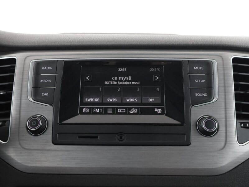 Volkswagen Golf Sportsvan klimatyzacja grzane fotele panorama czujniki parkowania I (2014-)