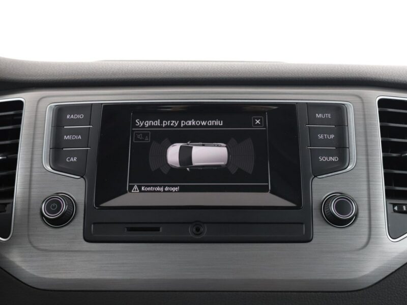 Volkswagen Golf Sportsvan klimatyzacja grzane fotele panorama czujniki parkowania I (2014-)