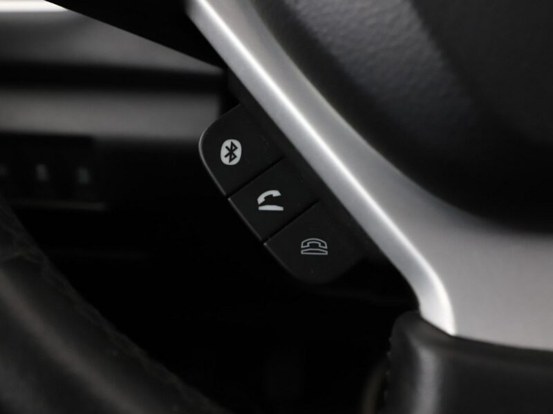 Suzuki SX4 S-Cross 4x4 klima auto grzane fotele hak multifunkcja