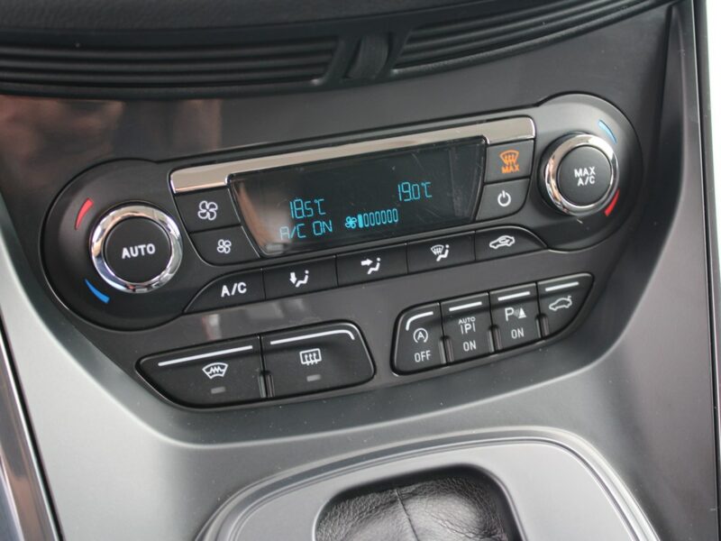 Ford Kuga Panorama SONY G.Fotele Automat II (2012-)