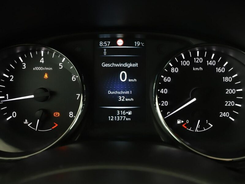 Nissan Qashqai nai kamera i czujniki parkowania grzane fotele klima auto II (2013-2021)