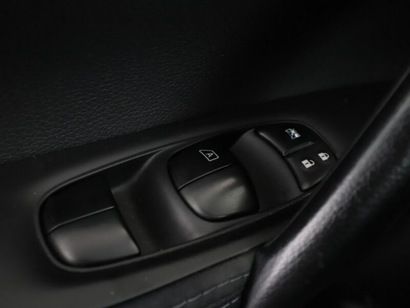 Nissan Qashqai nai kamera i czujniki parkowania grzane fotele klima auto II (2013-2021)