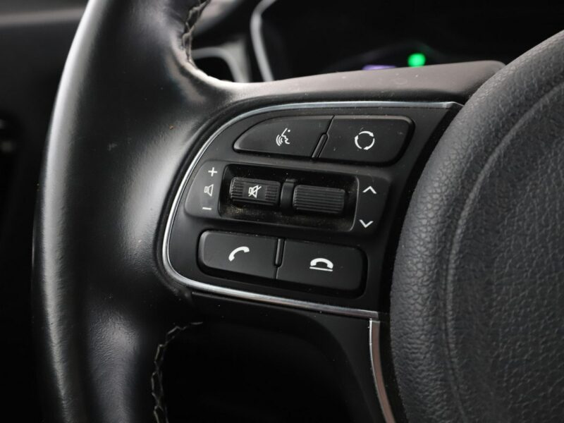 Kia Niro FV23% Plug-in Hybrid Navi Klimatyzacja Kamera cofania Bluetooth