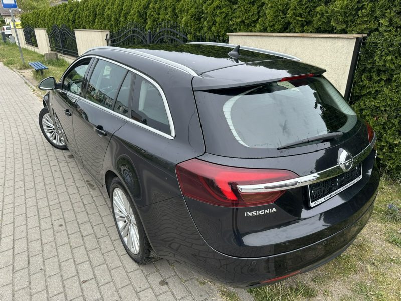 Opel Insignia Moc 170, nawigacja, czujniki przód i tył, bluetooth, światła dzienne A (2008-2017)