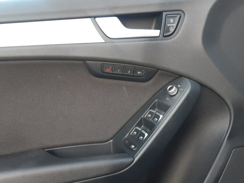 Audi A4 Audi A4 2.0 TFSI E85 Ambiente B8 (2007-2015)