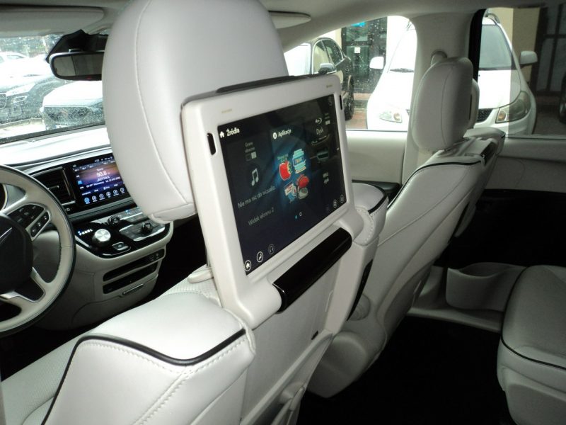 Chrysler Pacifica Sprzedam ładnego CHRYSLERA PACIFICE 3.6 HYBRYDA