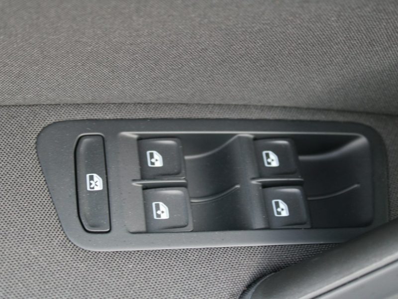 Volkswagen Golf Comfortline A Gwarancja Auto-Hold VII (2012-)