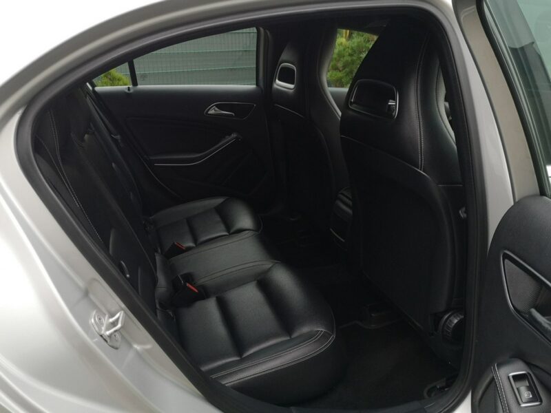 Mercedes A 180 1,6 16v 122KM Klimatronik Navigacja Alu Skóra Gwarancja W176 (2012-)