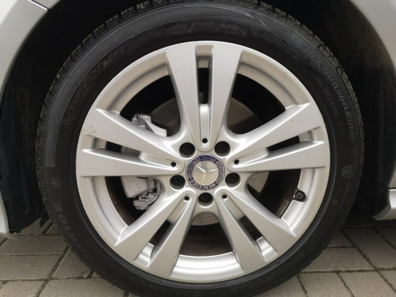 Mercedes A 180 1,6 16v 122KM Klimatronik Navigacja Alu Skóra Gwarancja W176 (2012-)