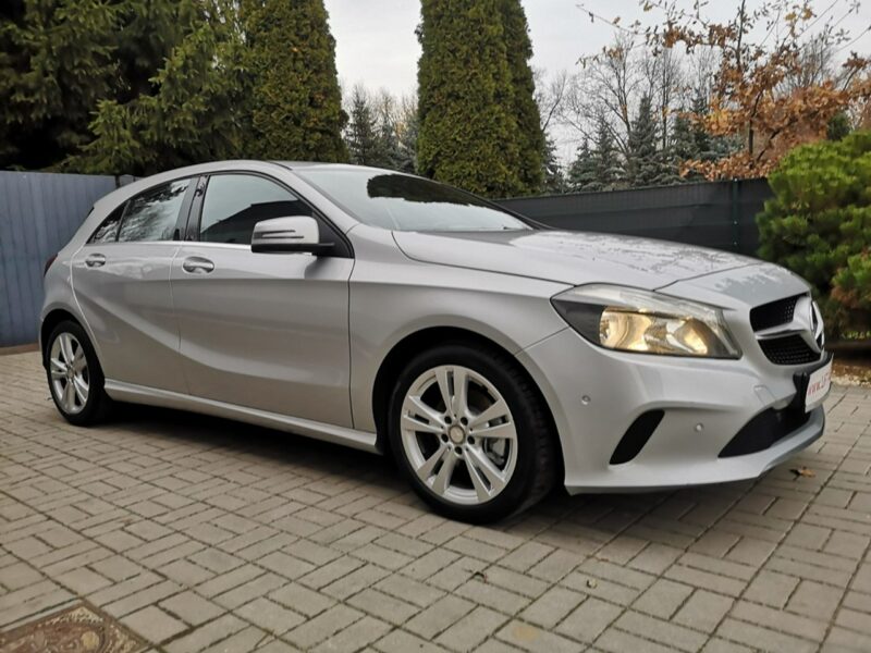 Mercedes A 180 1,6 16v 122KM Klimatronik Navigacja Alu Skóra Gwarancja W176 (2012-)