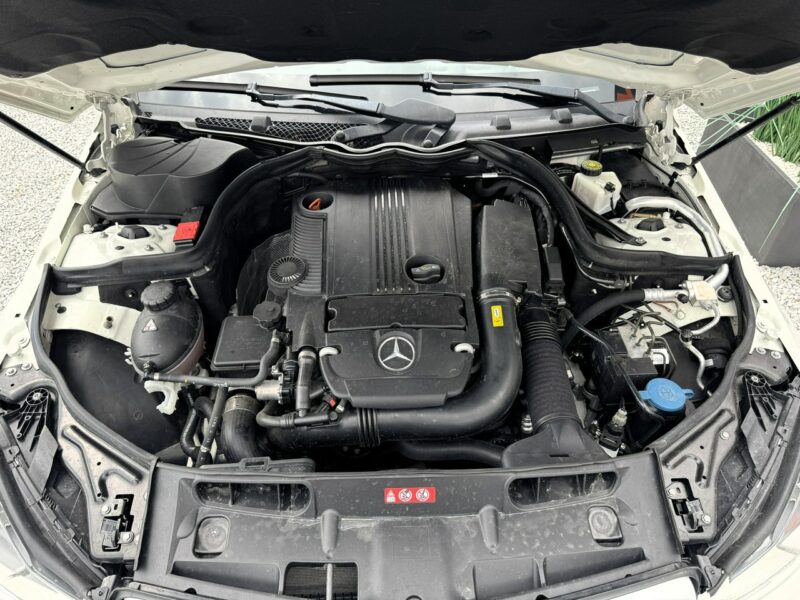 Mercedes C 250 AMG, Oryginalny przebieg, Panorama dach otwierana, LED W204 (2007-2014)
