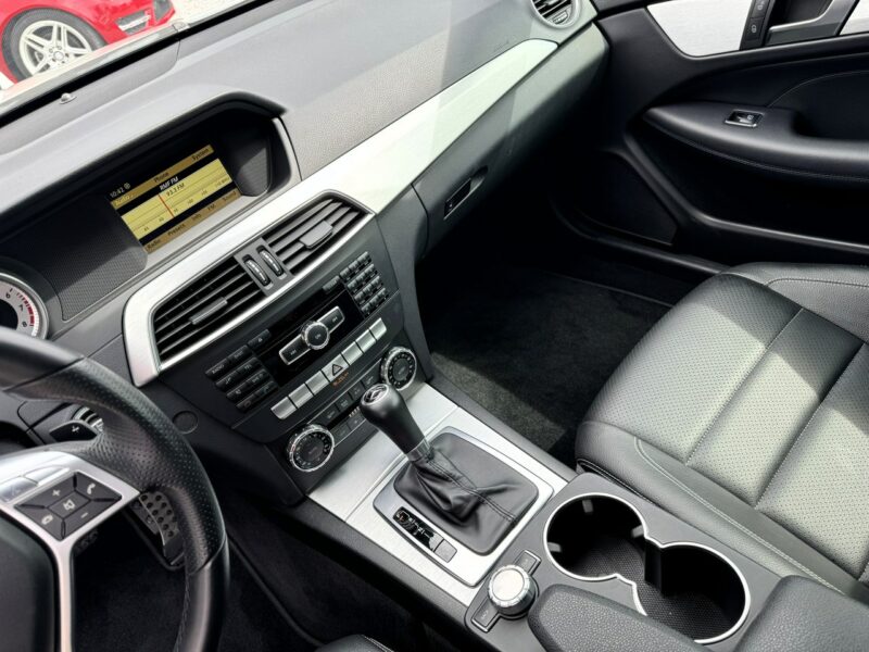 Mercedes C 250 AMG, Oryginalny przebieg, Panorama dach otwierana, LED W204 (2007-2014)