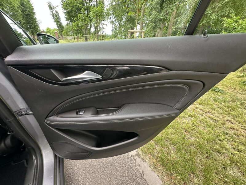 Opel Insignia Cosmo Tourer 2.0 CDTI 170 km Bose AGR Navi Alu17'' Full Led Super Stan B (2017-)