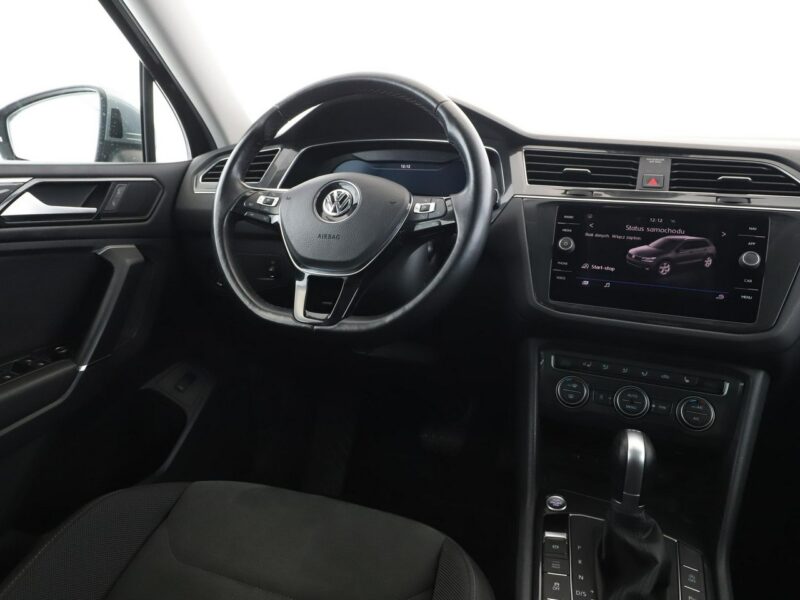 Volkswagen Tiguan GRATIS! Pakiet Serwisowy o wartości 700 zł! II (2016-2024)