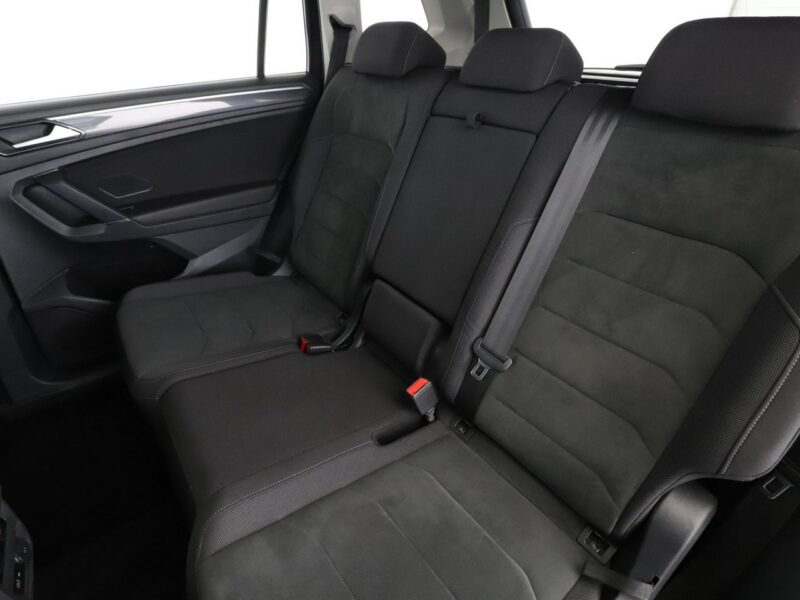 Volkswagen Tiguan GRATIS! Pakiet Serwisowy o wartości 700 zł! II (2016-2024)
