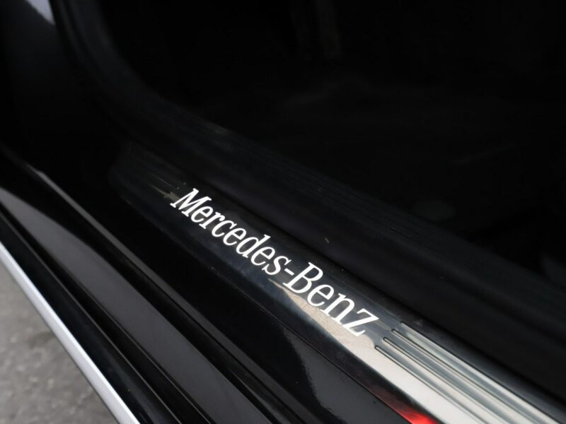 Mercedes C 300 FV23 C300de PHEV LIFT Avantgarde Navi Grzane Fotele Virtual Kamera LED W205 (2014-2021)