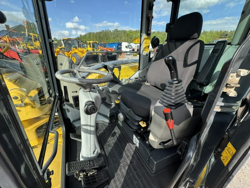 kołowa Komatsu PW 98 MR 8 Pług + Podpory 10ton Szybkozłącze Łyżka Skarpowa Uchylna Nowe Opony Świeżo Sprowadzona Super Stan !!!