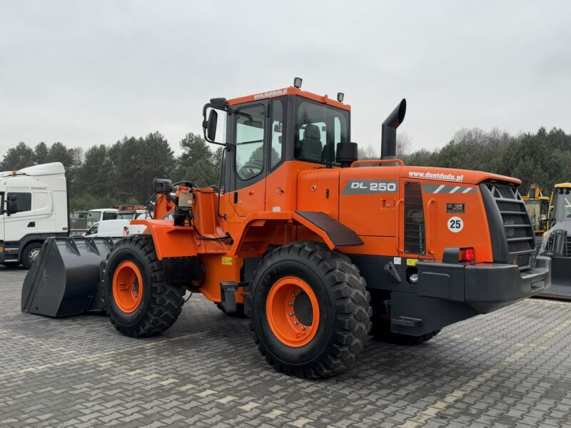średnia kołowa Doosan DL250 14,5Ton Łyżka Wysokiego Wysypu !!! Zadbana Sprawna Super Stan