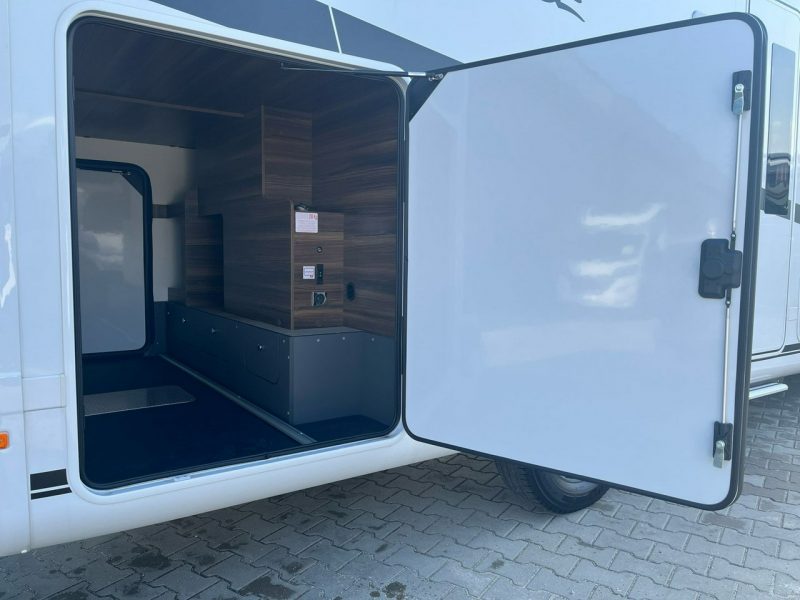 samochody kempingowe Laika EcoVip L 3009 Od ręki-Piękna Laika dla 4 osób! Korzyść 129.000 PLN! Kraków