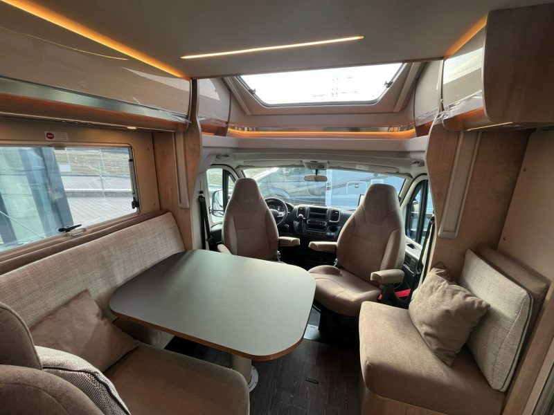 samochody kempingowe Laika EcoVip L 3009 Od ręki-Piękna Laika dla 4 osób! Korzyść 129.000 PLN! Kraków