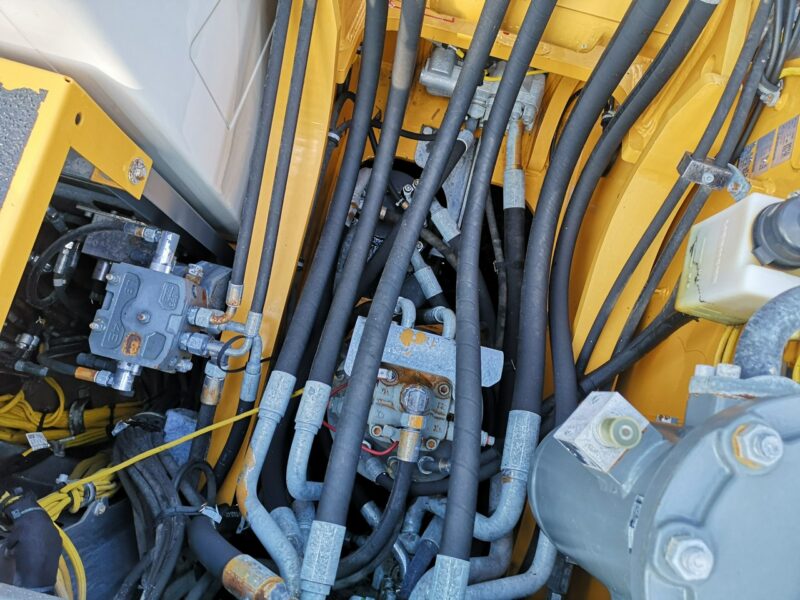gąsienicowa Liebherr R922 LC Pełna Opcja 2019 Rok Produkcji Szybkozłącze Serwisowana! Jeden Właściciel! Silnik 150 KM Bez Adblue! Masa Własna 23900 KG!