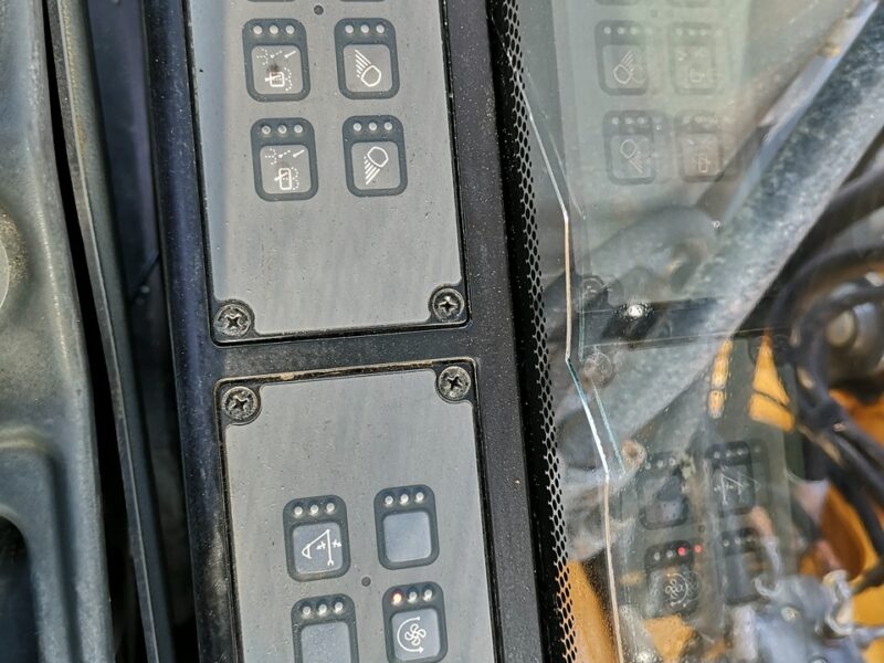 gąsienicowa Liebherr R922 LC Pełna Opcja 2019 Rok Produkcji Szybkozłącze Serwisowana! Jeden Właściciel! Silnik 150 KM Bez Adblue! Masa Własna 23900 KG!