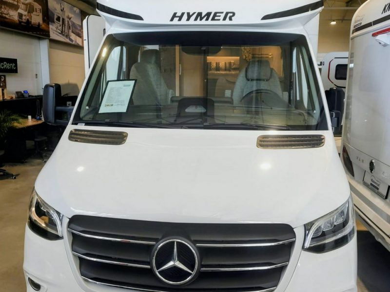 samochody kempingowe Hymer-Eriba Tramp S 680 4 os. Półintegra na podwoziu Mercedesa w atrakcyjnej cenie! Kraków