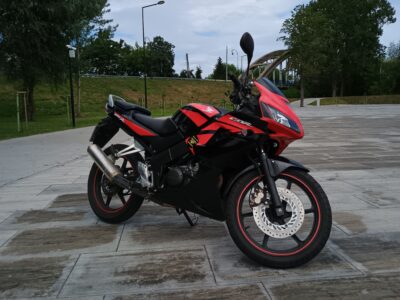 Honda CBR 125r jc39