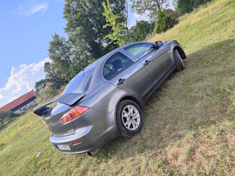 Mitsubishi Lancer
