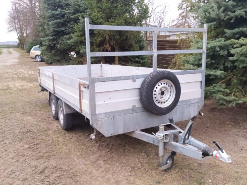 Przyczepa laweta 2700kg dmc