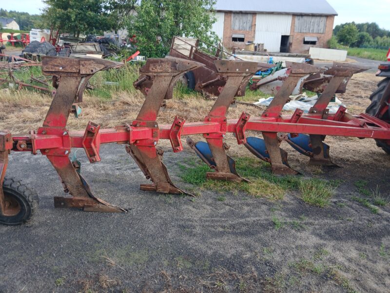 Pług obrotowy Naud 4 4+1 5 skib