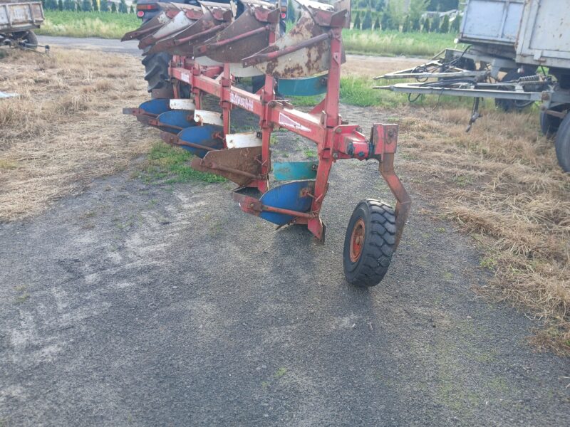 Pług obrotowy Naud 4 4+1 5 skib