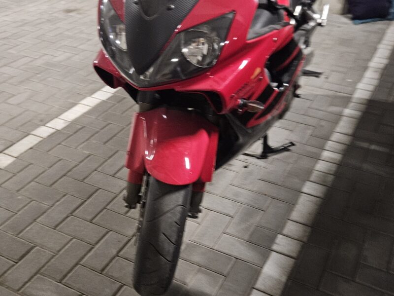 Honda cbr f4i