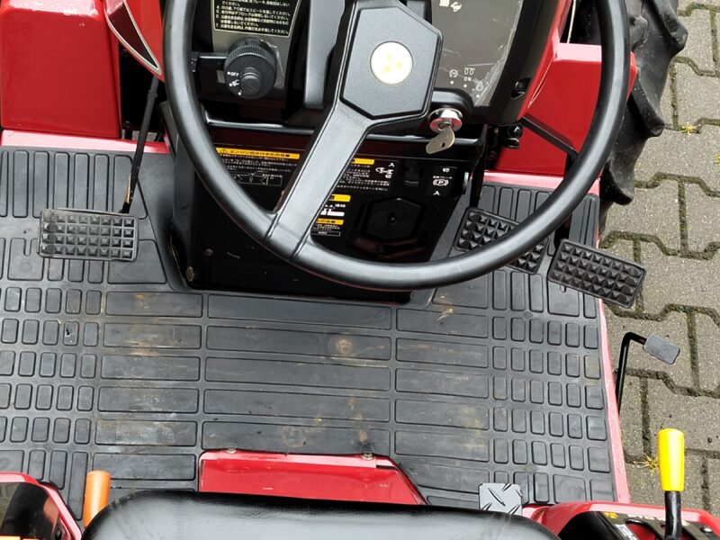 Traktorek 4x4 jak nowy Mitsubishi 20 km jak yanmar Kubota glebogryzarka John tur