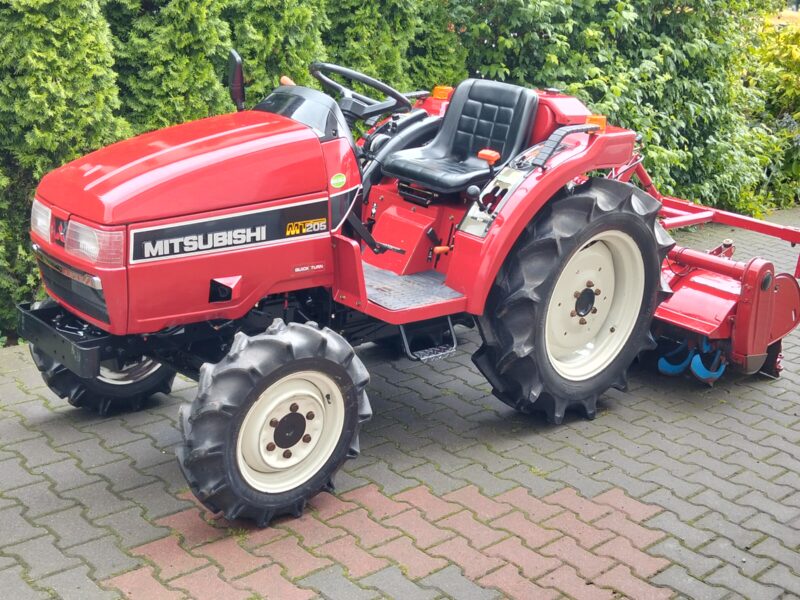 Traktorek 4x4 jak nowy Mitsubishi 20 km jak yanmar Kubota glebogryzarka John tur