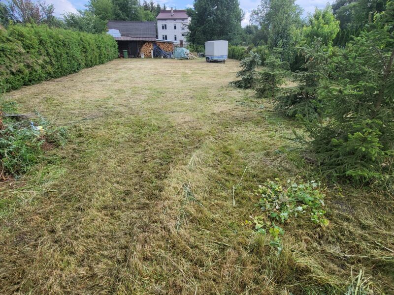 Sprzedam działkę budowlaną 6.7 ara Parczew ul. KRZYWA