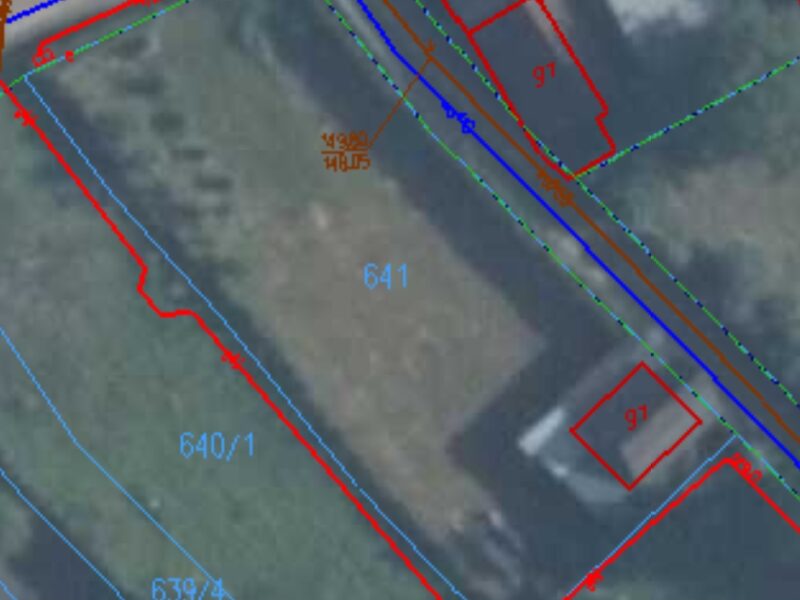 Sprzedam działkę budowlaną 6.7 ara Parczew ul. KRZYWA