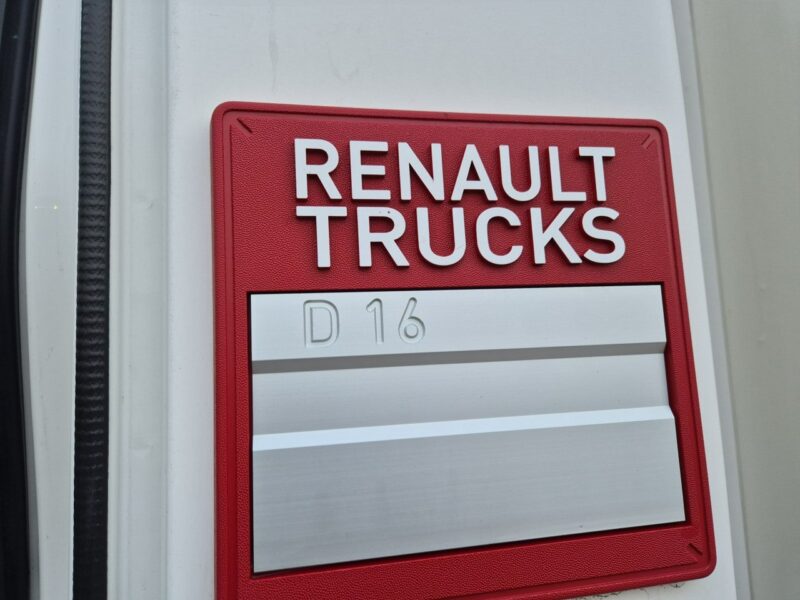 Renault d 16