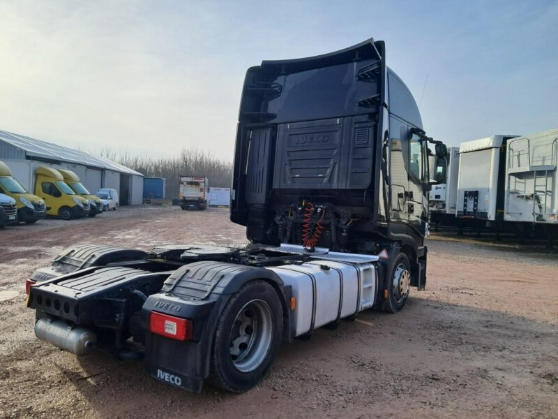 Iveco As440