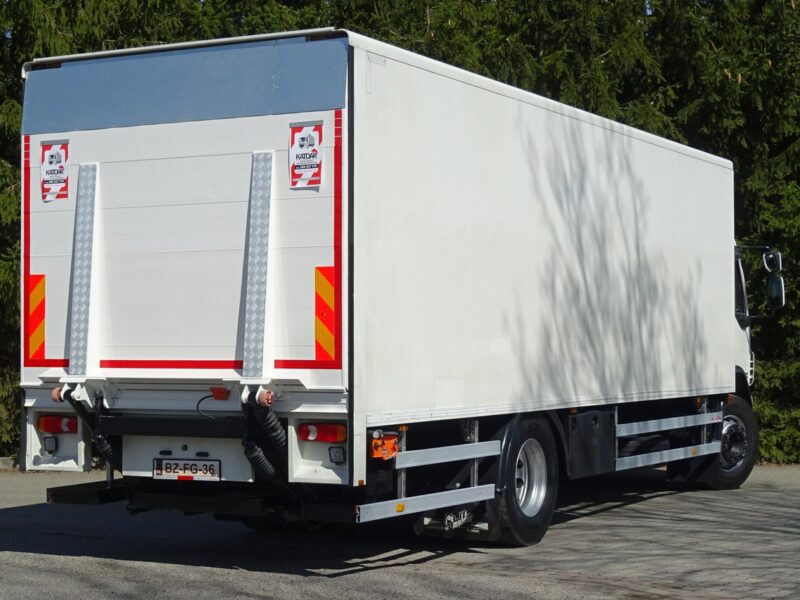DAF LF 55.220 Euro 5 Kontener 20palet winda sprowadzony DAf LF 55.220 Euro 5 kontener 20 palet duża winda klapa Piękny, sprow