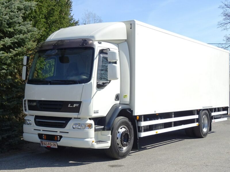 DAF LF 55.220 Euro 5 Kontener 20palet winda sprowadzony DAf LF 55.220 Euro 5 kontener 20 palet duża winda klapa Piękny, sprow