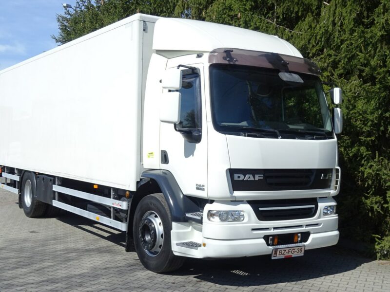 DAF LF 55.220 Euro 5 Kontener 20palet winda sprowadzony DAf LF 55.220 Euro 5 kontener 20 palet duża winda klapa Piękny, sprow