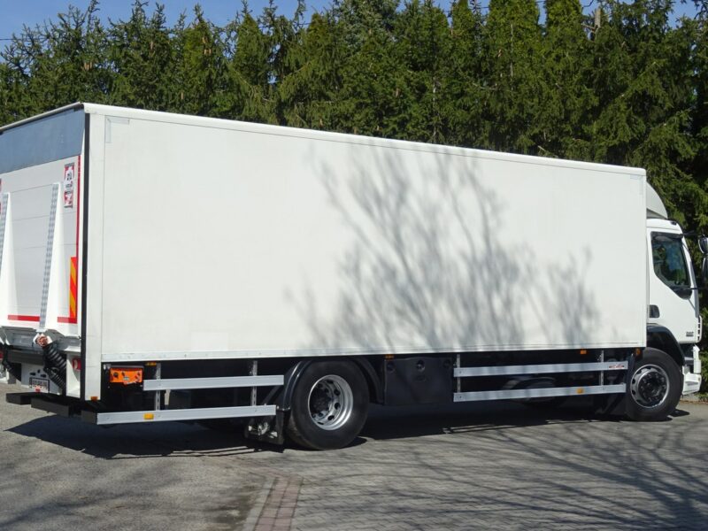 DAF LF 55.220 Euro 5 Kontener 20palet winda sprowadzony DAf LF 55.220 Euro 5 kontener 20 palet duża winda klapa Piękny, sprow