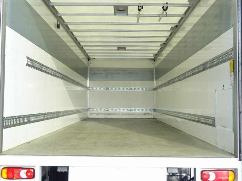 DAF LF 55.220 Euro 5 Kontener 20palet winda sprowadzony DAf LF 55.220 Euro 5 kontener 20 palet duża winda klapa Piękny, sprow