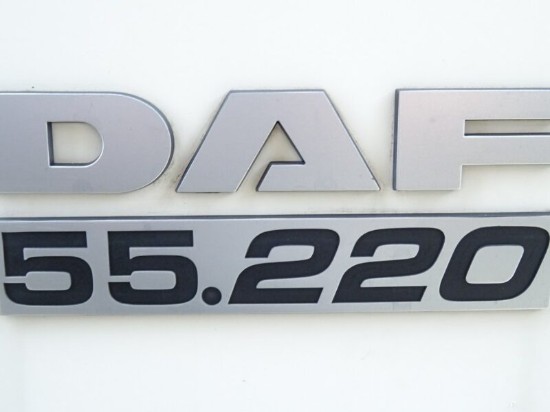 DAF LF 55.220 Euro 5 Kontener 20palet winda sprowadzony DAf LF 55.220 Euro 5 kontener 20 palet duża winda klapa Piękny, sprow