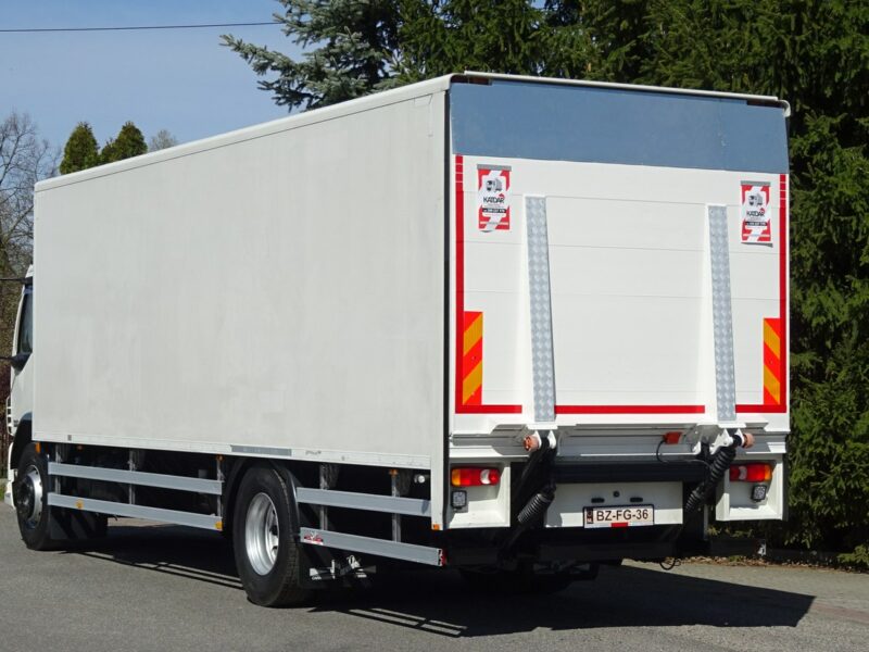 DAF LF 55.220 Euro 5 Kontener 20palet winda sprowadzony DAf LF 55.220 Euro 5 kontener 20 palet duża winda klapa Piękny, sprow
