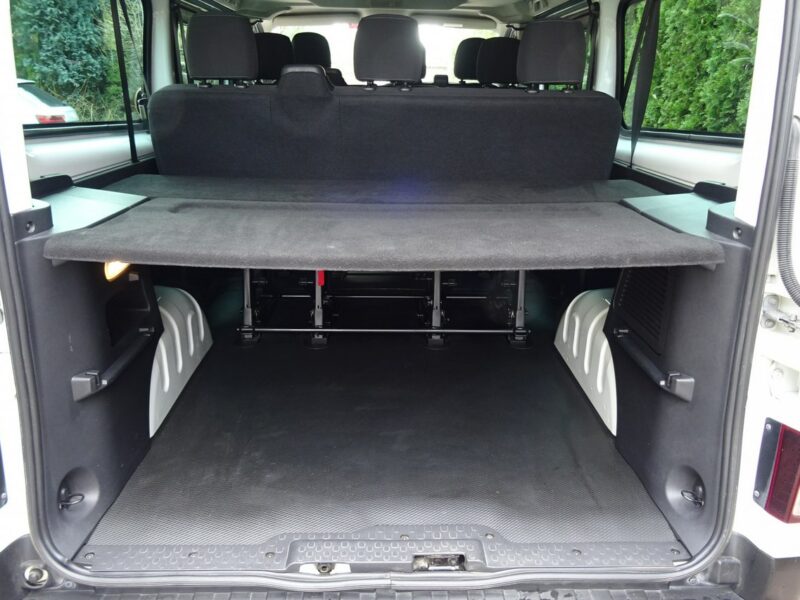 Renault TRAFIC L2H1 2.0dci 150km,9 osobowy Tylko 134000km! jak nowy ! Renault Trafic L2H1 tylko 134tys.km! 2.0dci AUTOMAT, 150Km, Sprowadzon